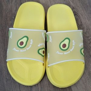 🍍5/$25🍍 Avocado slides